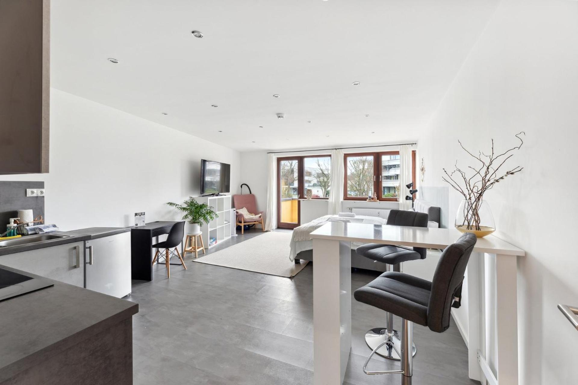 Sali Homes - Charming Studio Apartment In Heart Of Bayreuth With Balcony Екстериор снимка